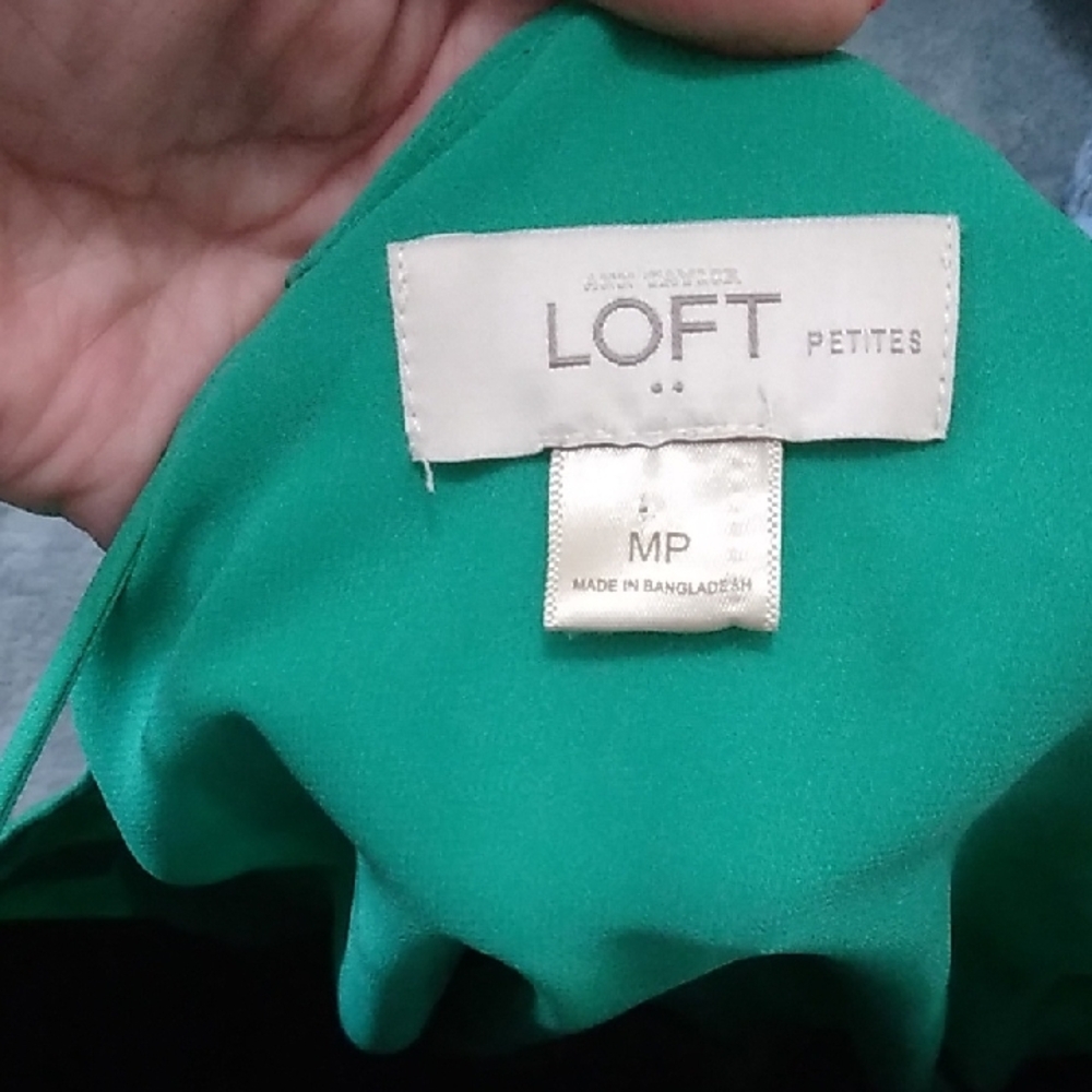 Green Women's Top - Picture 2 of 6